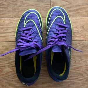 Indoor soccer sneakers size 3
